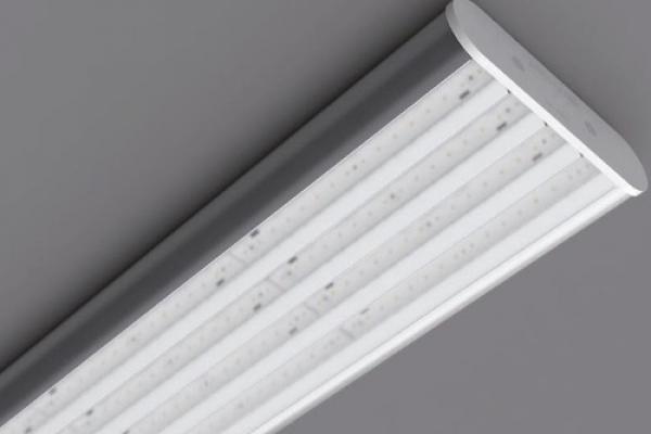 Plafoniere Con Gruppo Di Emergenza : Innova xl plafoniere stagne gruppo raina