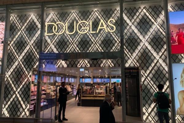 facciata Douglas Roma