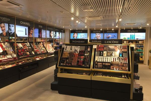 espositori Douglas Roma