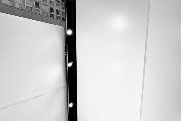 nero giardini illuminazione custom vetrina